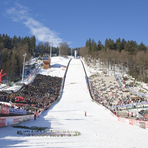 Mühlenkopfschanze in Willingen im Winter beim FIS Skisprung Weltcup