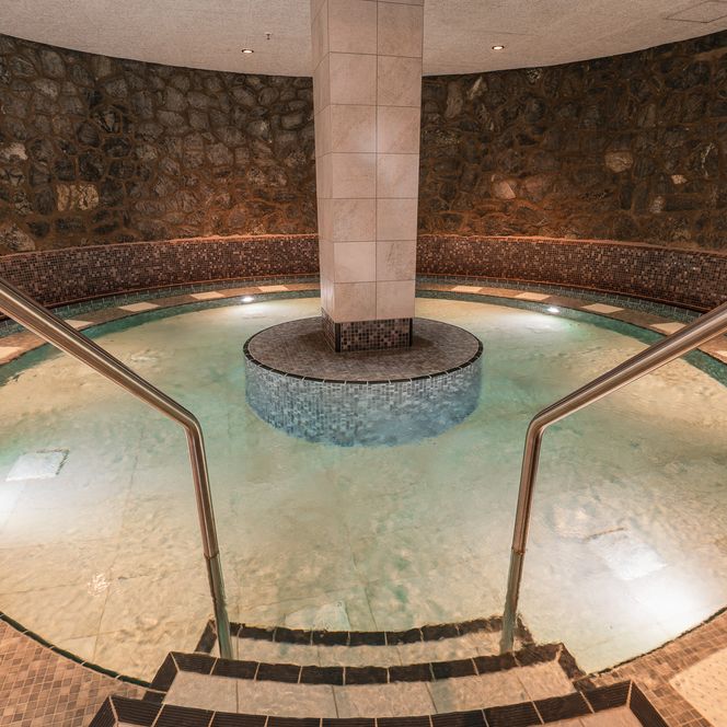 Whirlpool im Lagunen-Erlebnisbad