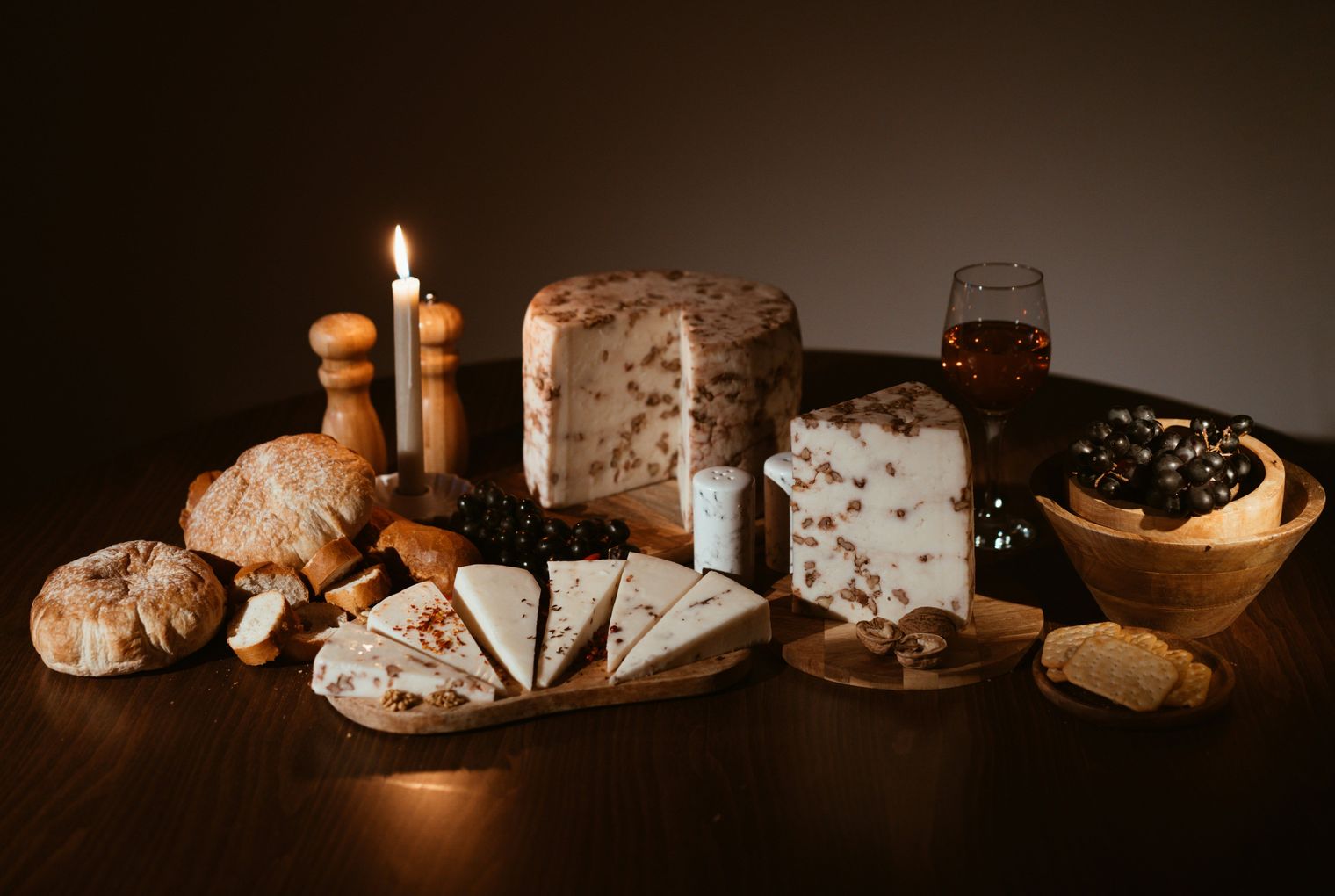 Käse und Wein