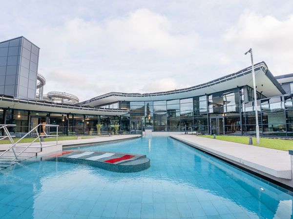 Außenbecken des Lagunen-Erlebnisbads